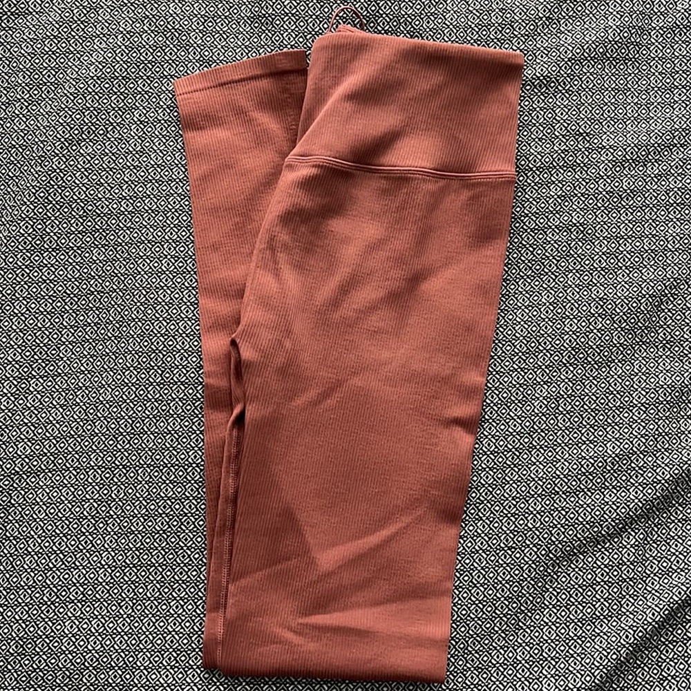 FABLETICS LEGGINGS (washed, but never worn) - Picture 4 of 4